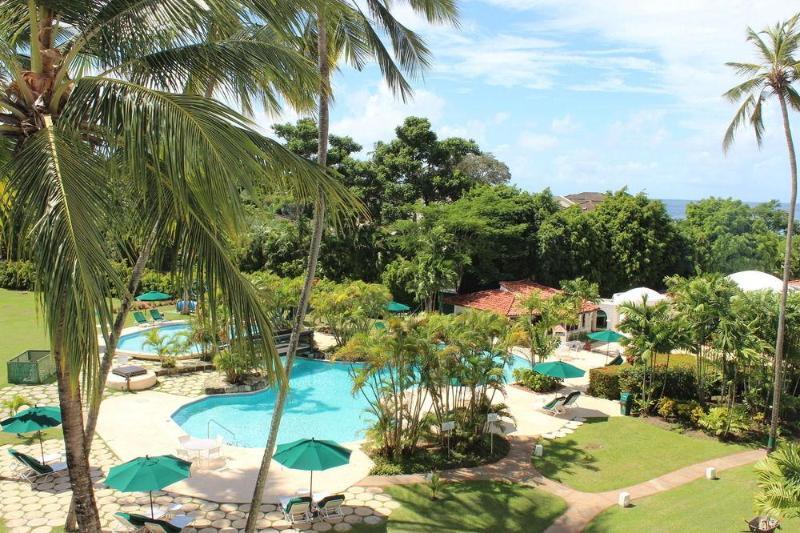 Glitter Bay Hotel Porters Bagian luar foto